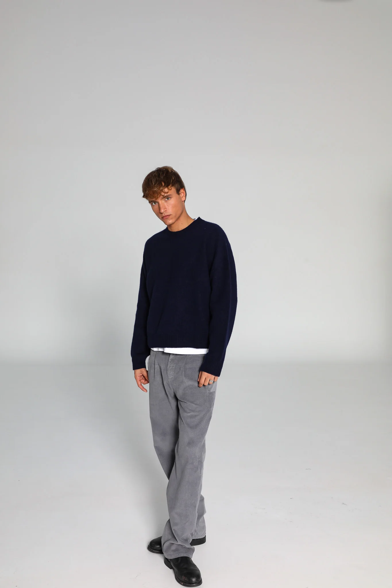 Round Knit Sweater Navy - Image 5