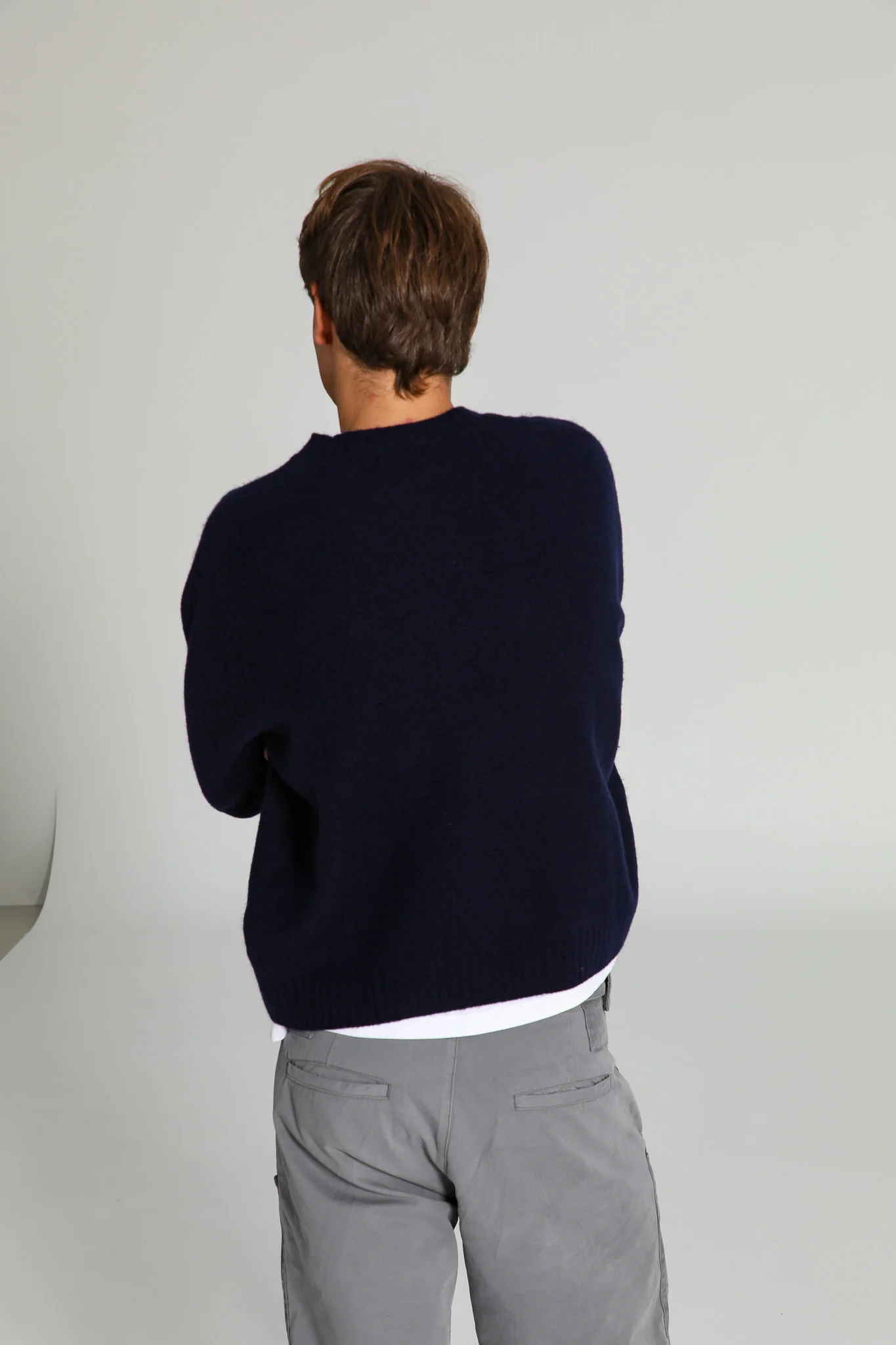 Round Knit Sweater Navy - Image 9